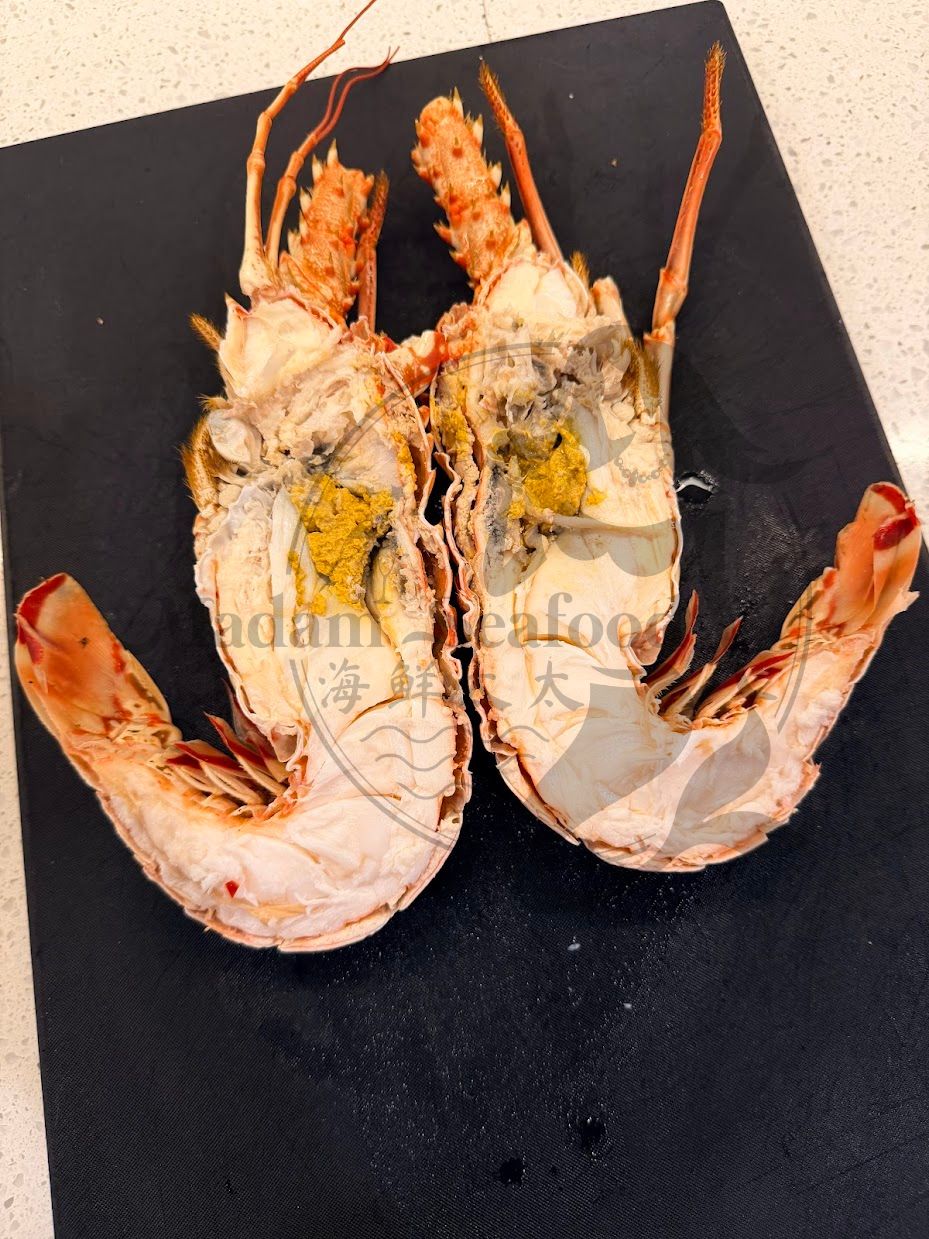 Whole Cooked Lobsters (Frozen)